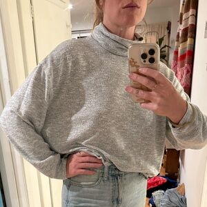Universal Thread Heather Grey Cotton Turtle Neck